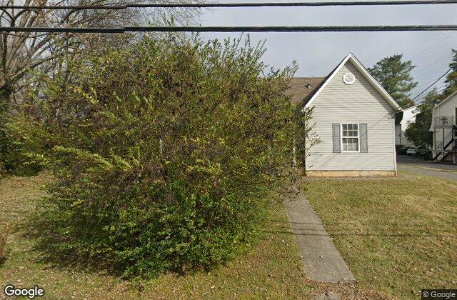Street view of 2704 Sevier Avenue, Knoxville, TN